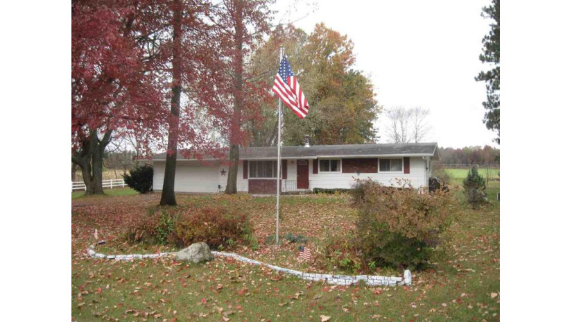 232 County Road E New Chester, WI 53936 by Whitemarsh Realty Llc $139,500