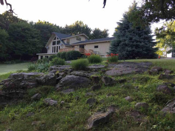 W11447 Mcdonald Rd, Caledonia, WI 53561