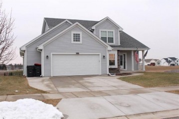 413 Conservancy Dr, Johnson Creek, WI 53038