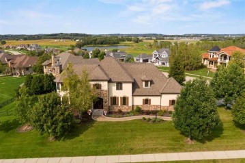 1105 Winged Foot Dr, Oregon, WI 53575