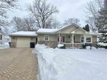 403 Westview Ave, Clinton, WI 53525-9774