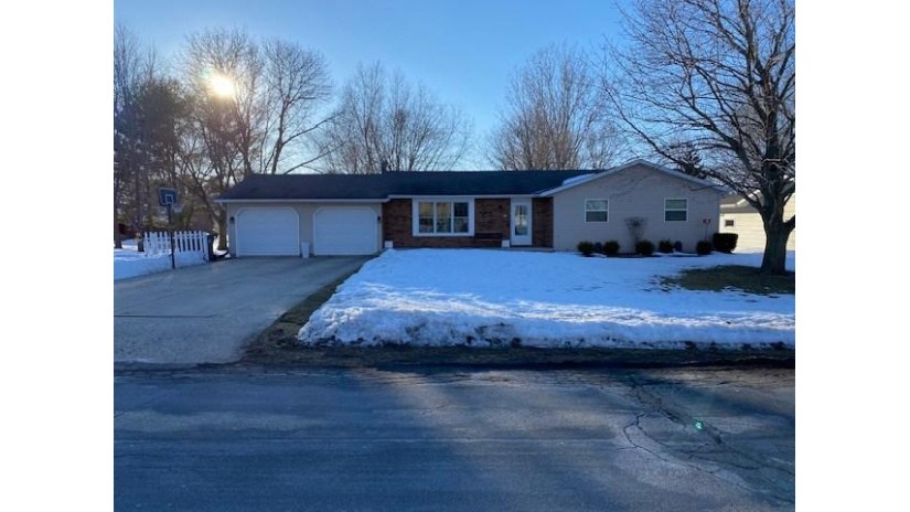 119 Hilltop Dr Fall River, WI 53932 by Exp Realty, Llc $239,900