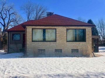 1331 N Wingra Dr, Madison, WI 53715