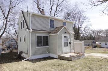 425 Rethke Ave, Blooming Grove, WI 53714