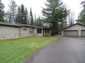 E19657 Mamie Lake Rd, Watersmeet, MI 49969