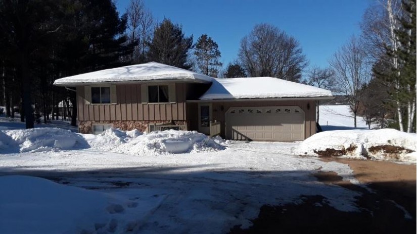 4245 Oak Dr Rhinelander, WI 54501 by Shorewest Realtors $359,000