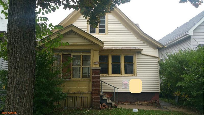 3566 N 10th St Milwaukee, WI 53206 by Homestead Realty, Inc $2,500