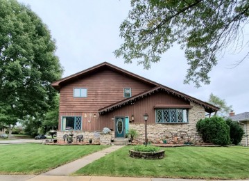 1703 S 25th St, Sheboygan, WI 53081-5401