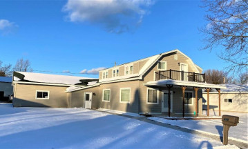 315 E Bay Shore, Marinette, WI 54143