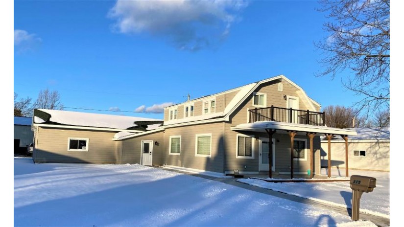 315 E Bay Shore Marinette, WI 54143 by JD 1st Real Estate, Inc. $206,900