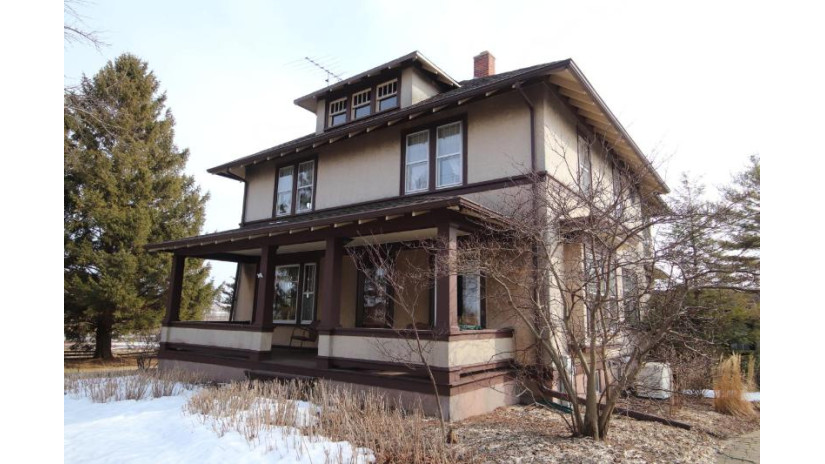 W8627 County Road C Greenbush, WI 53023 by Premier Properties Realty, LLC $499,500