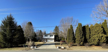 3496 Hubertus Rd, Richfield, WI 53033-9621