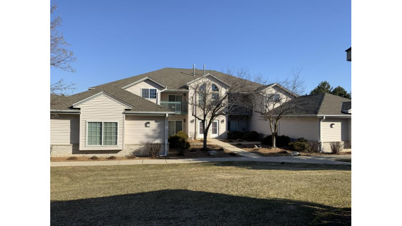 1821 E Racine Ave 7 Waukesha, WI 53186 by Coldwell Banker Realty $172,900