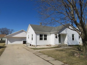 1362 Vine St, Union Grove, WI 53182-1507