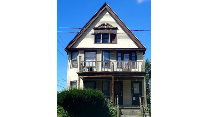 1219 N 34th St 1221 Milwaukee, WI 53208 by Redevelopment Authority City of MKE $33,500