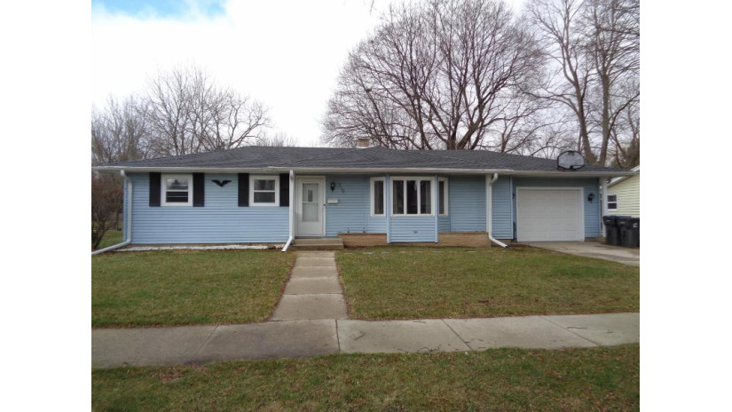 710 N Bel Ayr Dr Waukesha, WI 53188 by Response Realtors $249,900