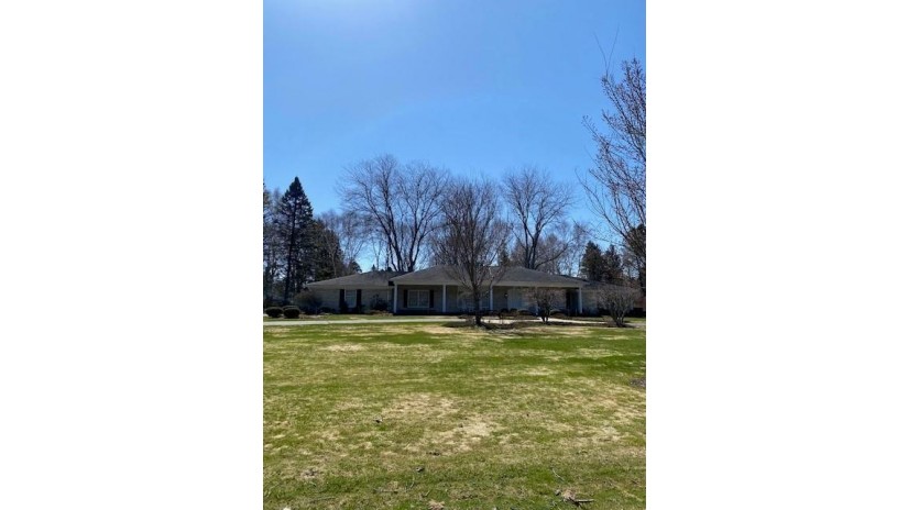 5340 Wind Point Rd Wind Point, WI 53402 by Becker Stong Real Estate Group, Inc. $599,900