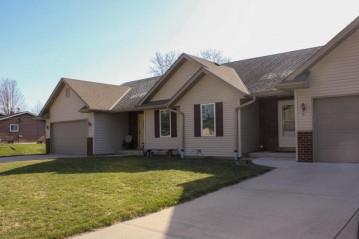 670 Wisconsin St, Adell, WI 53001