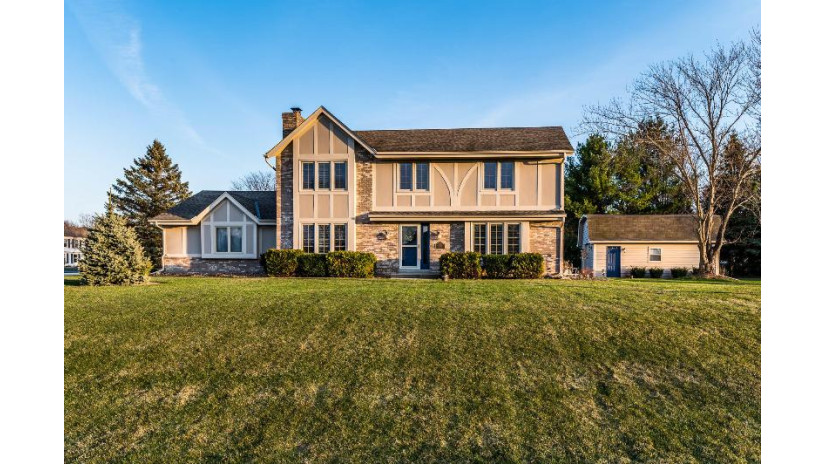 W232S5185 Hunters Hollow Waukesha, WI 53189 by Found It $459,500