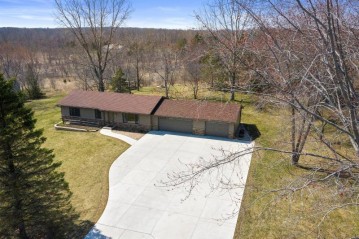 422 38th Ave, Somers, WI 53144-1018