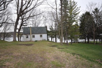 3917 Sleeping Dragon Rd, Polk, WI 53095