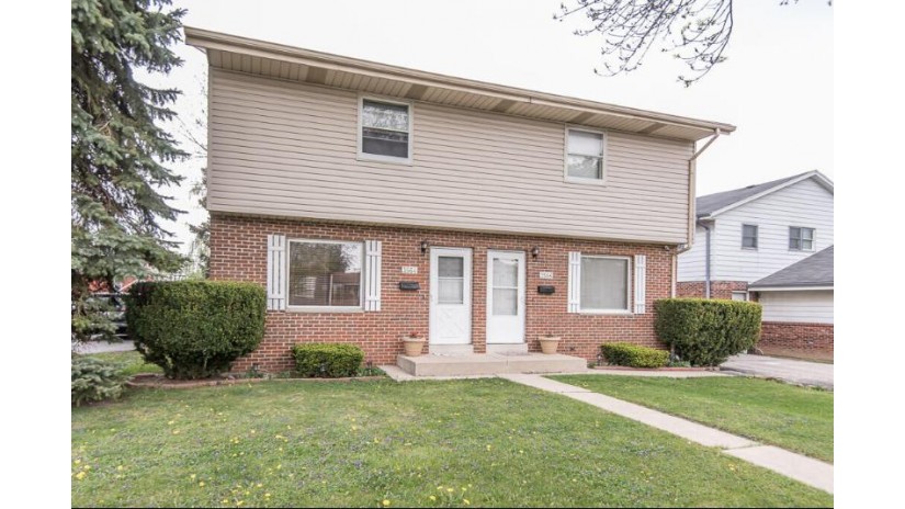 3564 S 85th St 3566 Milwaukee, WI 53228 by Victory Realty Elite $319,900