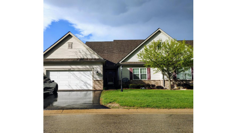 1780 Woodland Way Slinger, WI 53086 by Hanson & Co. Real Estate $379,900