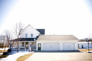 W1719 Strupp Rd, Green Valley, WI 54111-9314