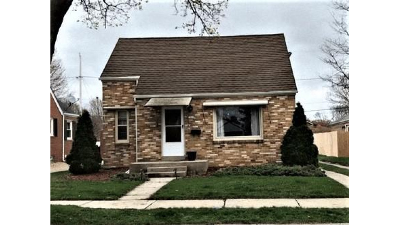 2468 S 83rd St West Allis, WI 53219 by RE/MAX Realty Pros~Brookfield $230,000