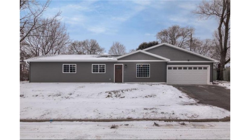 1304 Snelling Street Eau Claire, WI 54703 by Edina Realty, Corp. - Hudson $225,000