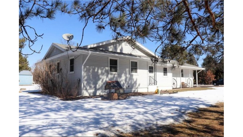 6230 Lars Road Eau Claire, WI 54701 by Donnellan Real Estate $279,900