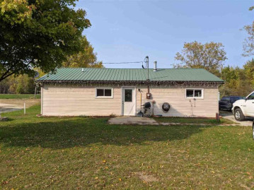 E5418 North Shore Road, Royalton, WI 54983