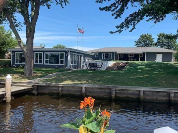 N111 Arrowhead Road, Fremont, WI 54940-9708