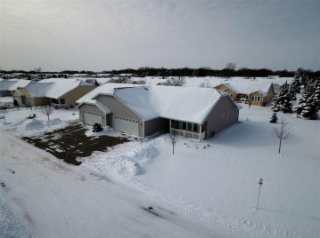 362 Wyldewood Drive, Oshkosh, WI 54904-8602