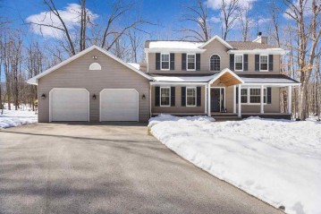 179 Forest Drive, Little Suamico, WI 54171-9748