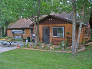 N17406 Breezewood Lane, Beecher, WI 54156