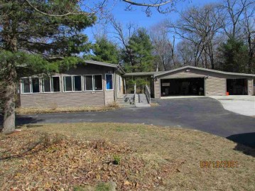 522 N 3rd Avenue, Lohrville, WI 54970