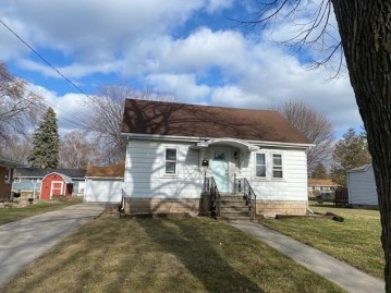 970 Holzer Street, Green Bay, WI 54303-3870