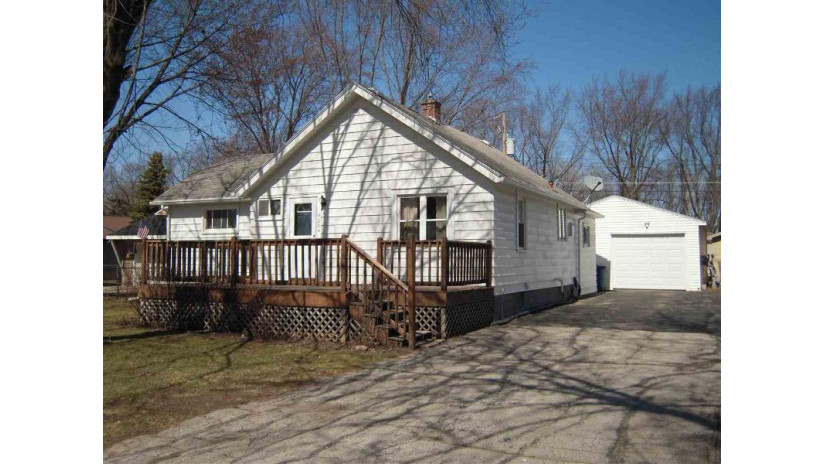 468 Morris Avenue Ashwaubenon, WI 54304 by Coldwell Banker Real Estate Group $112,000