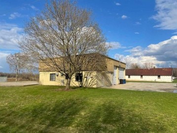 234 W Town Road, Pulaski, WI 54162