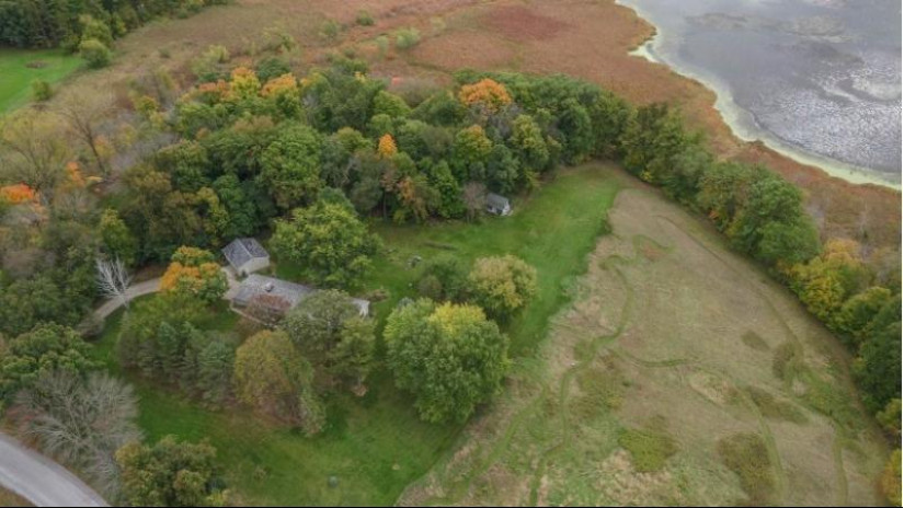 W1789 Froelich Rd Sullivan, WI 53178 by Shorewest Realtors $524,999