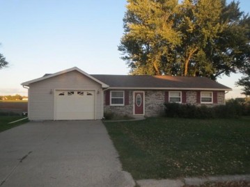 908 Morning View Rd, Lancaster, WI 53813