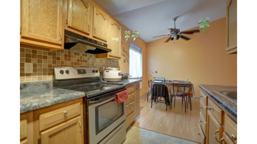 814 N Thompson Dr 4 Madison, WI 53704 by Homestead Realty $149,900