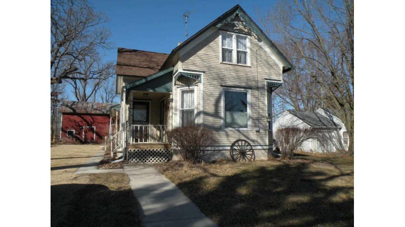 446 Lawrence St Westfield, WI 53964 by Century 21 Properties Unlimited $129,900