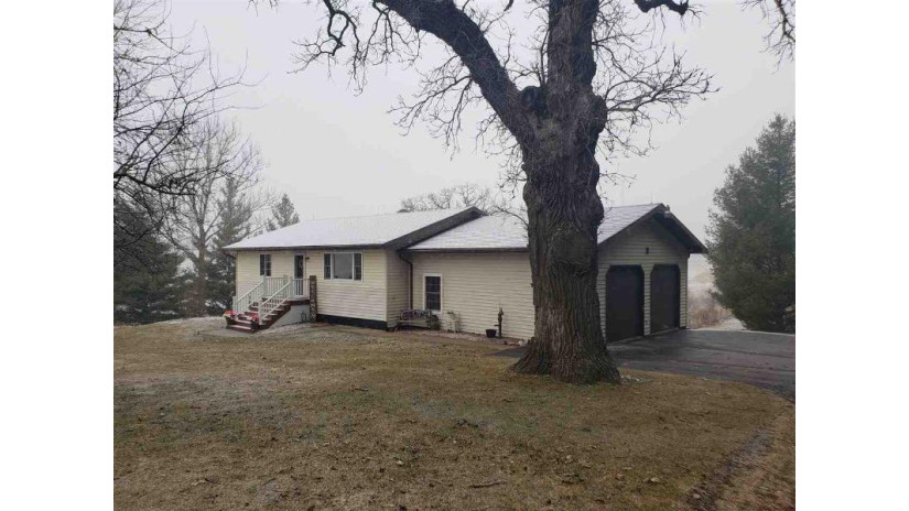 16000 County Road K Darlington, WI 53530 by Century 21 Advantage $239,000