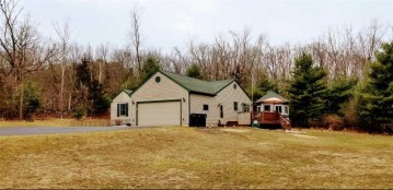 317 Carriage Rd, Montello, WI 53949