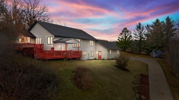 2043 Stephanie Ct, Black Earth, WI 53515