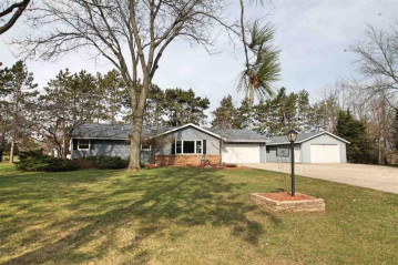 5219 N Valleyview Dr, Harmony, WI 53546