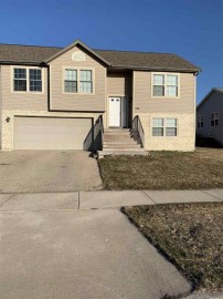 112 Community Dr, Fall River, WI 53932