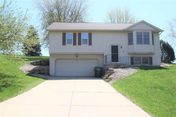 106 Victoria Ln, Barneveld, WI 53507-2803